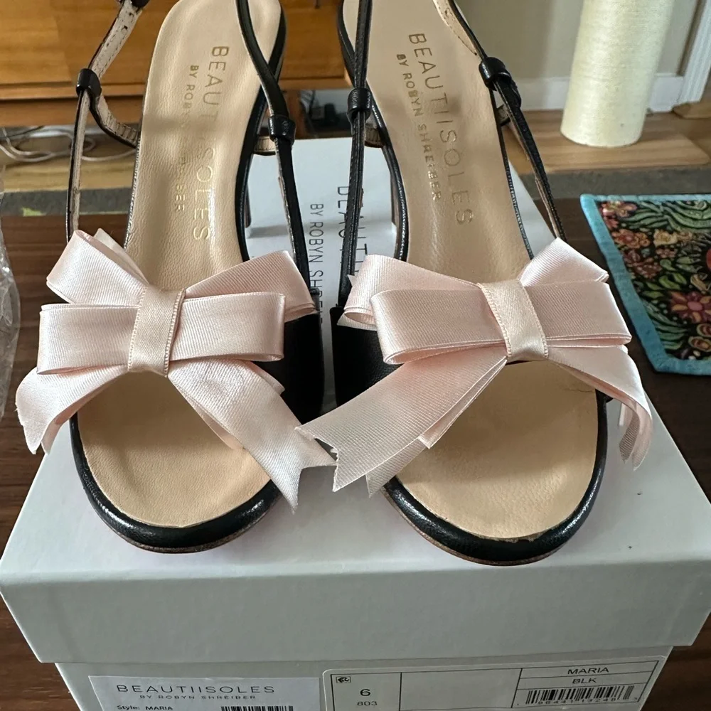 Black pumps with pink satin now - Picture 2 of 4